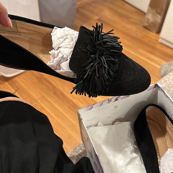Black suede flats with Fringe detail - Picture 3 of 3